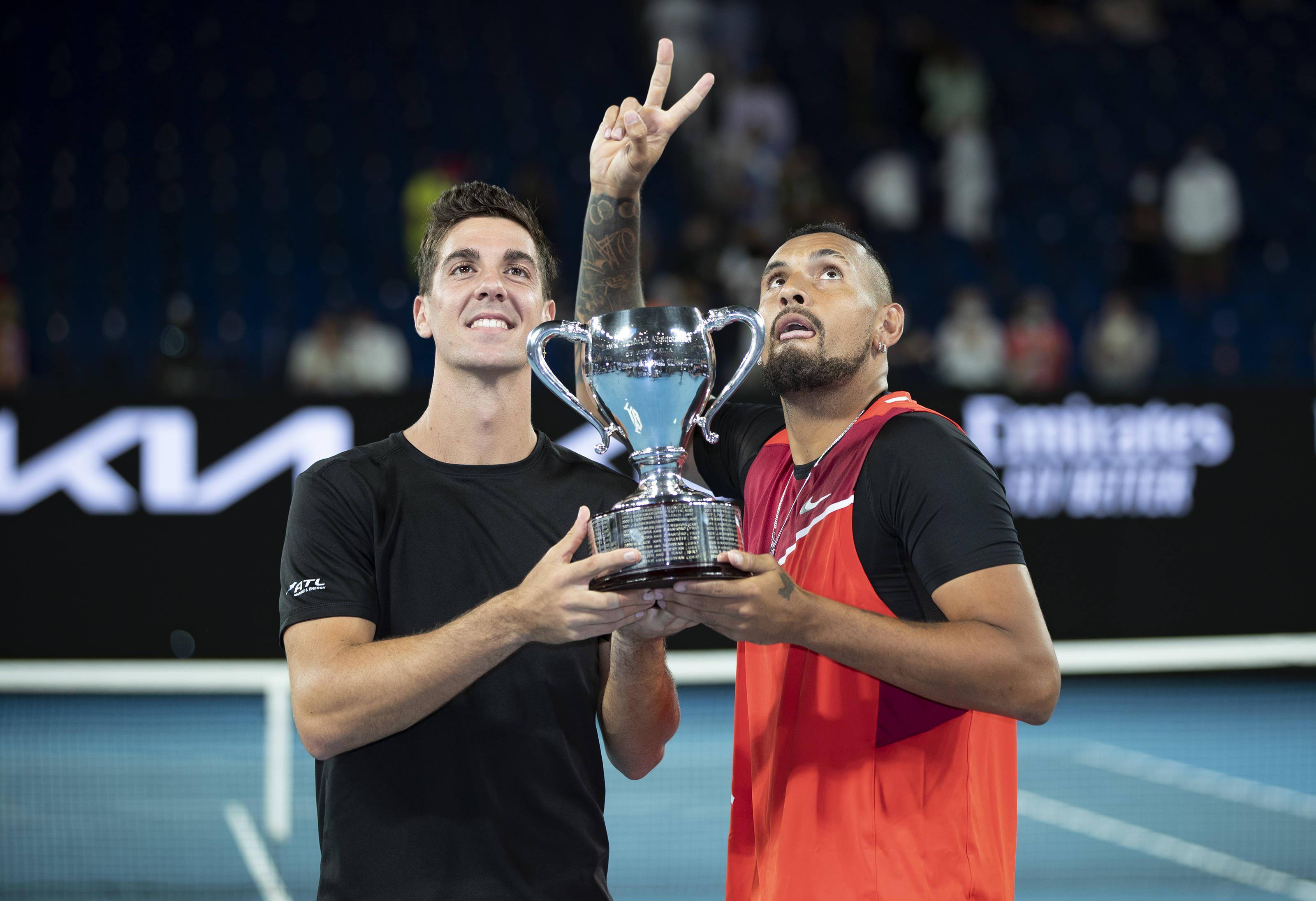 澳大利亚网球队完胜德国网球队,克耶高斯统治全场 澳大利亚网球队完胜德国网球队,克耶高斯统治全场